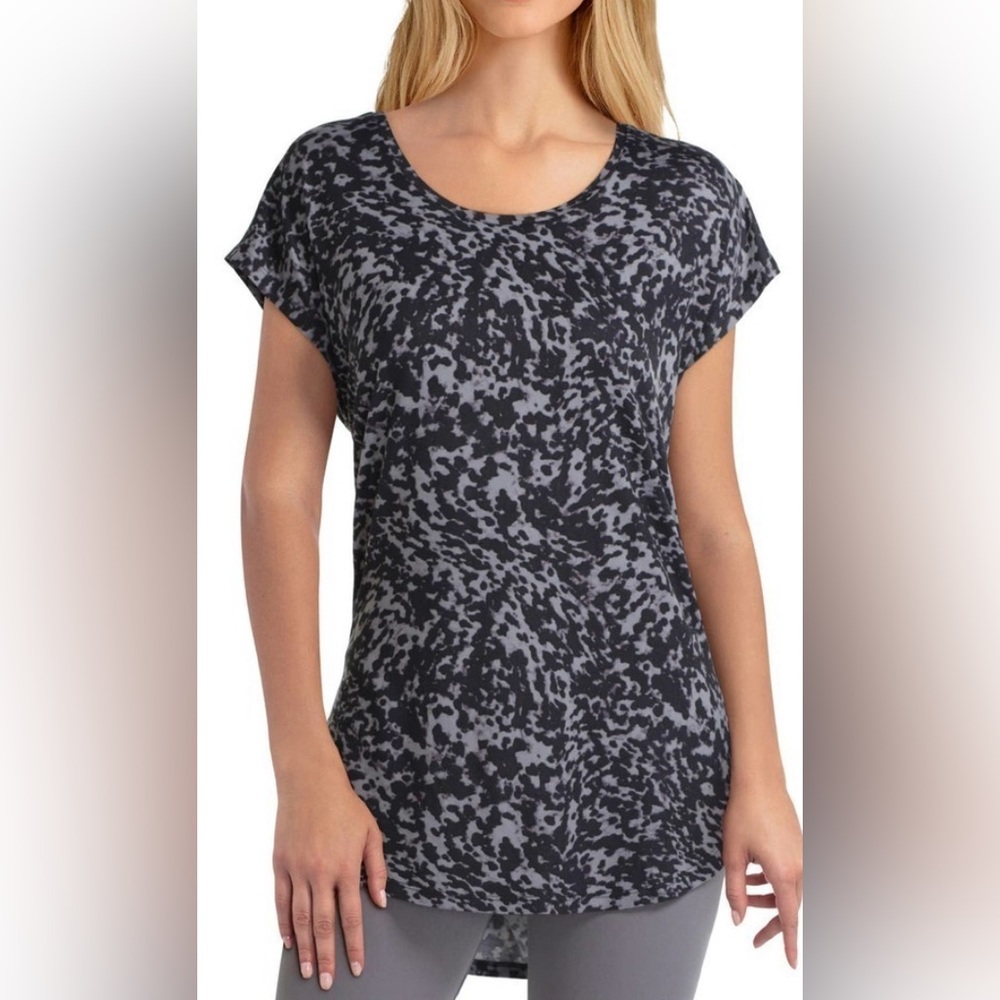 NWT Halston Studio High Low Scoop Tunic Tee in Grey Animal Print - Size M